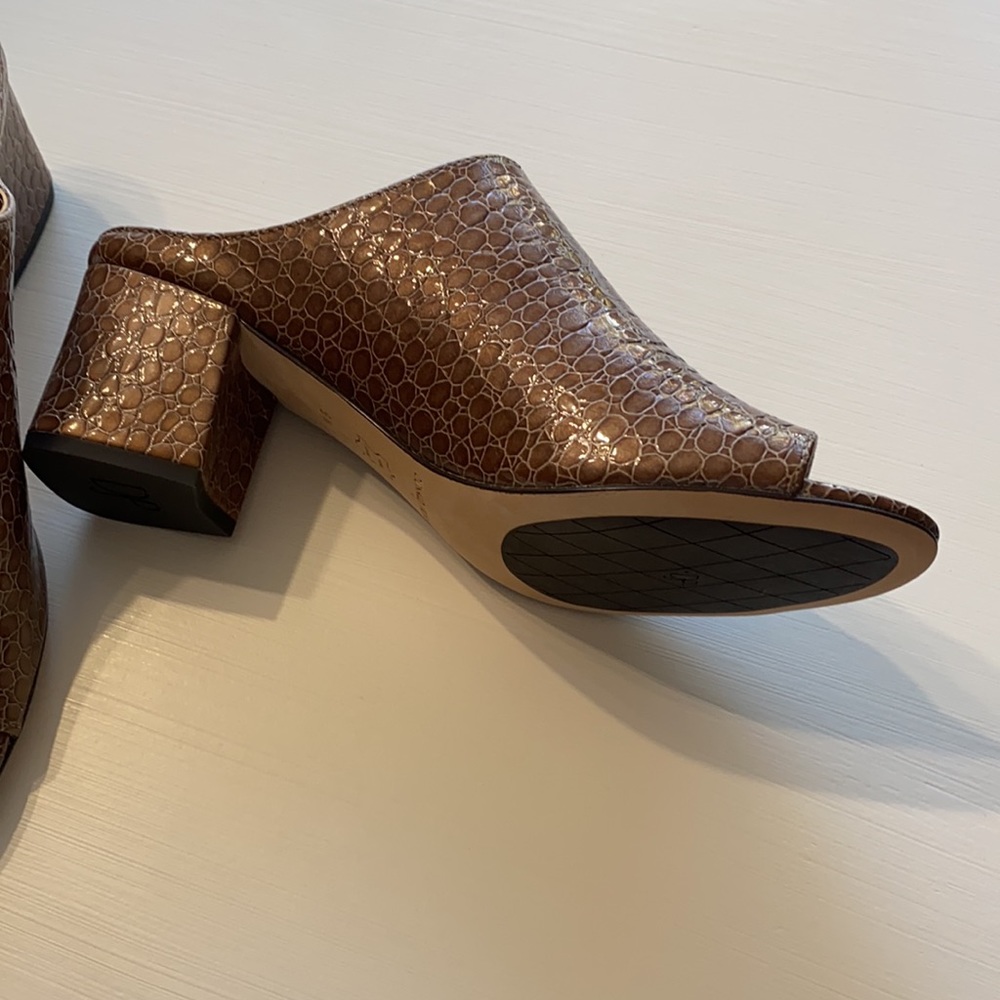 Donald J Pilner Slides -size 9M - New - Picture 2 of 4